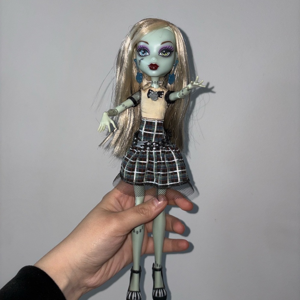 Monster High Doll - Frankie Stein - Ghouls Alive - Picture 5 of 6